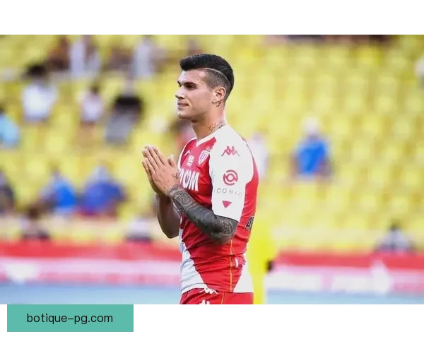 佩莱退役后积极参与足球推广活动助力青少年发展